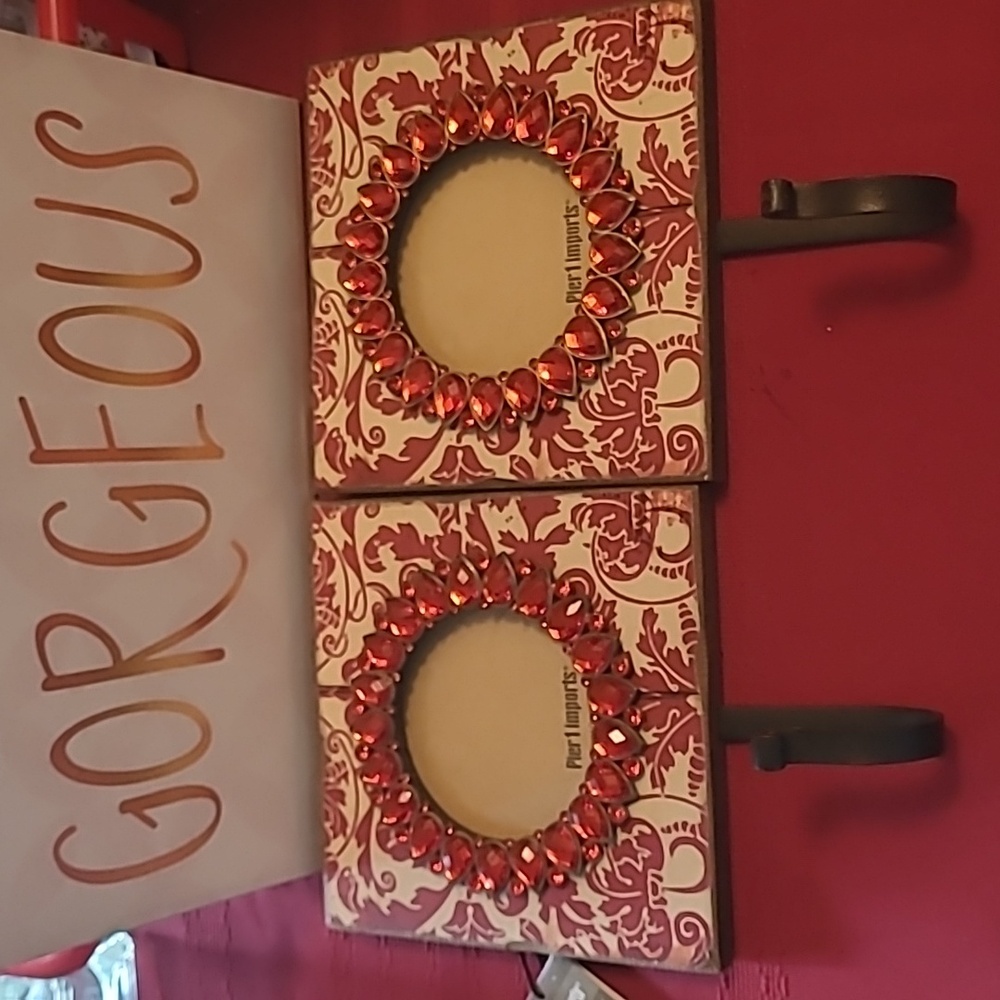 Pier one imports frames